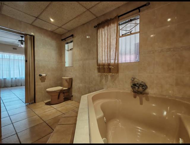 4 BEDROOM HOUSE FOR SALE IN ARCON PARK